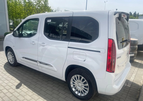 Toyota Proace City Verso cena 124740 przebieg: 5, rok produkcji 2024 z Wojnicz małe 29